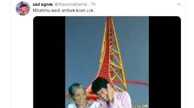 Seorang nenek dibuat takut oleh cucunya ketika bermain TikTok. (Twitter/@@theunstableme)