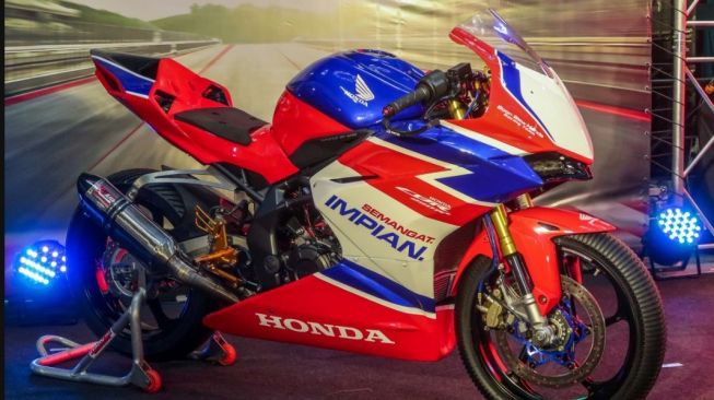 Honda CBR250RR Racing Version (Paultan)