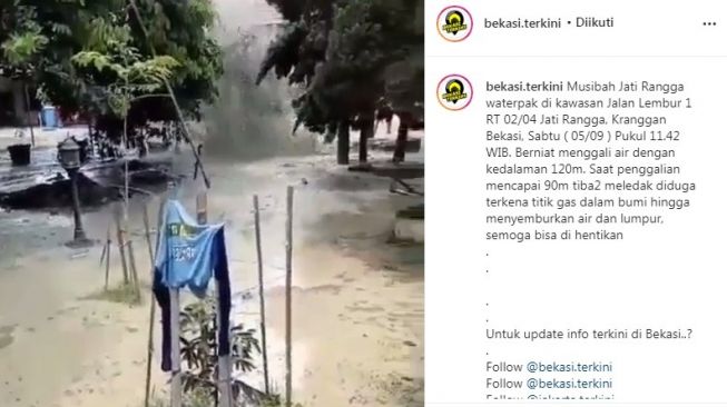 Tangkapan layar postingan semburan air di Kranggan, Bekasi, yang viral di medsos. [Instagram@bekasi.terkini]