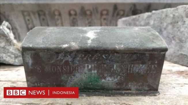 Jantung Mantan Walikota Ditemukan Terkubur di Air Mancur