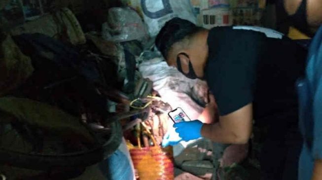 Polisi Tangkap MA, Terduga Pembunuh dan Pengubur Istri di Bawah Ranjang