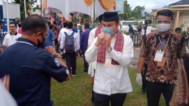 Wakil Bupati Agam Positif Corona; Mungkin Terpapar di Pesawat