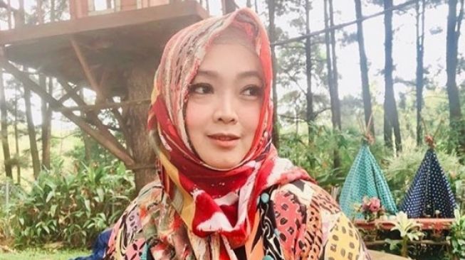 Bisnis Rina Gunawan Ternyata Sudah Ditekuni Sejak 1992, Langganan Artis