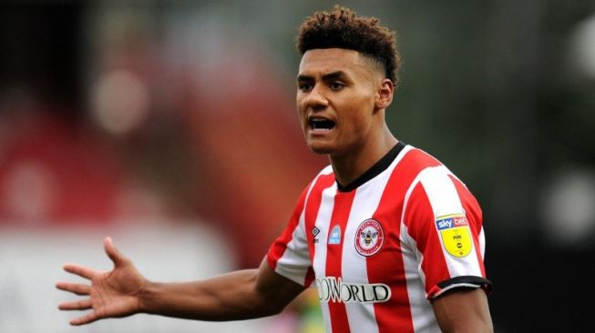 Ollie Watkins menjadi pemain termahal Aston Villa setelah didatangkan dari Brentford.(thesun.co.uk) 