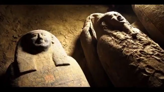 Masih Tersegel, 13 Peti Mati Berusia 2.500 Tahun Ditemukan