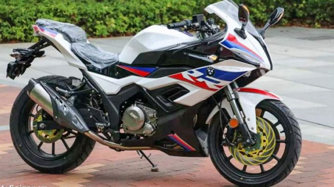 Kembaran dari BMW Motorrad S1000RR, Moto S450RR  (Visordown)