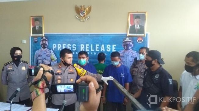 Gegara Antrean Kendaraan, Sopir Truk Kakak Beradik Habisi Nyawa Rekannya