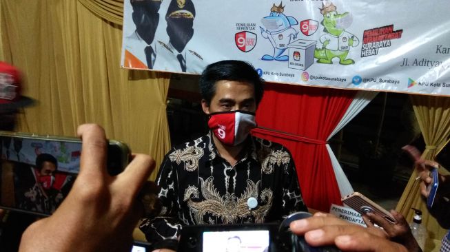 Seluruh Komisioner dan Pegawai KPU Surabaya Dites Swab, Ada Apa?