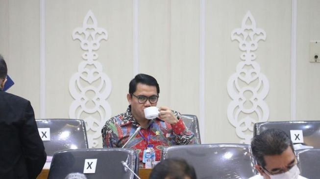 Debat dengan Fadli Zon, Arteria Dahlan: Apa yang Dikerjakan Anies Baswedan?