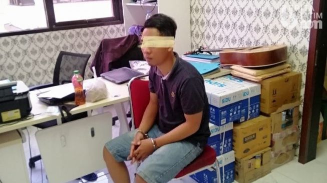 Bunuh Purnawirawan Polri, Happy Prima Cuma Bisa Mewek di Depan Polisi