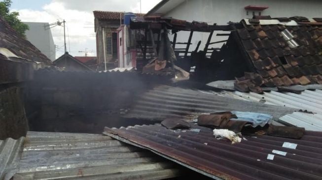 Diduga Lupa Matikan Tungku, Rumah Warga Danurejan Hangus Terbakar