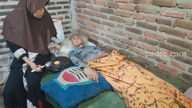 Sosok Wartinah, Nenek Berusia Lebih dari 100 Tahun yang Rajin Bershalawat