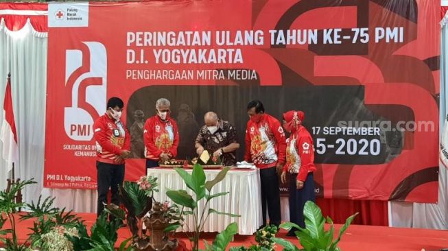 HUT Ke-75 PMI, Wagub DIY: Kulo Ndherek Saling Ingatkan Pencegahan Covid-19