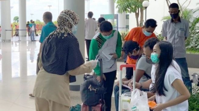 Baru Sehari Berjalan, Tes Swab di Bandara Syamsudin Noor Berhenti