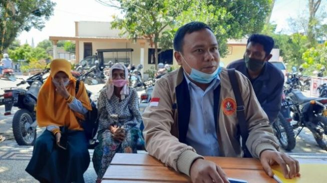 Dua Tahun tak Dikasi Uang PKH, Warga Lepak Lapor Polisi