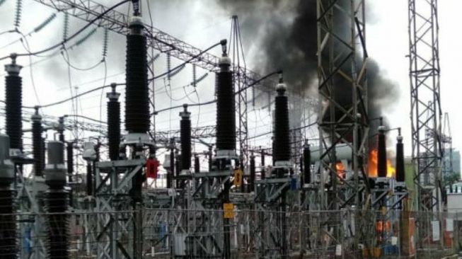 Gardu Listrik PLN di Pinang Ranti Terbakar Dini Hari Tadi