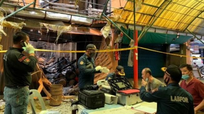 Tim Ditlabfor Polda Riau Cari Penyebab Pasti Kebakaran Pasar Malam Karimun