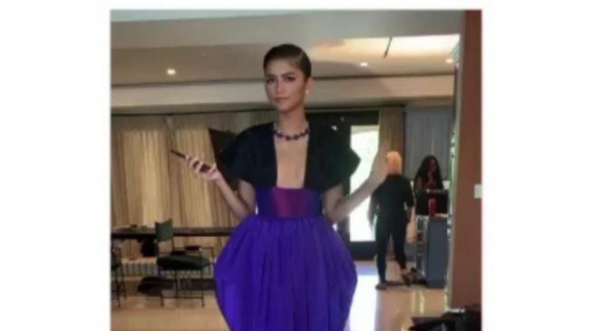 Tampilan Karpet Merah Para Selebriti di Emmy Awards (Instagram/Zendaya)