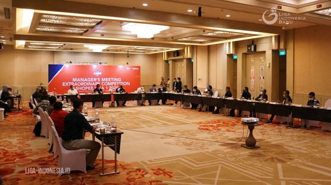 PT LIB bersama dengan perwakilan 18 klub Liga 1 2020 mengadakan Manager Meeting yang berlangsung di Hotel Sheraton, Bandung, Senin (21/9/2020). (dok. PT Liga Indonesia Baru).