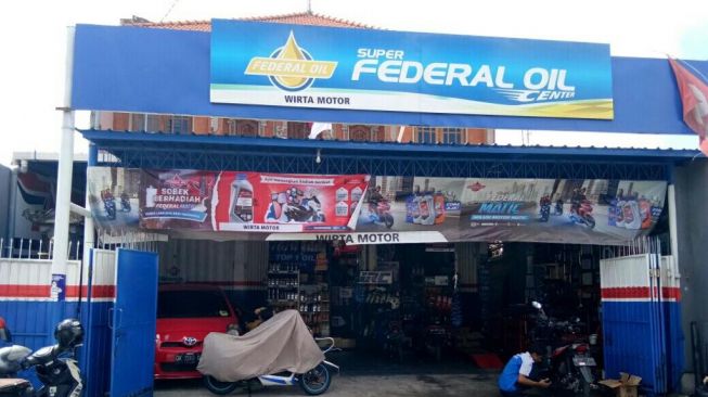 Contoh bengkel yang menyediakan pelumas produksi Federal Oil [Dok. Federal Oil].