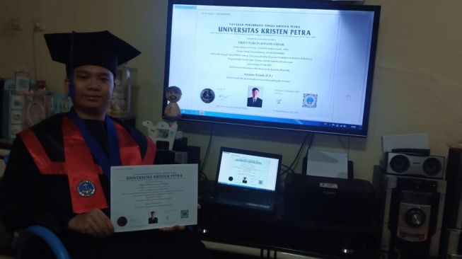 UK Petra Kampus Pertama di Jatim Terbitkan Ijazah Digital Bagi Lulusannya