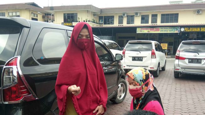 Ibu Dibunuh dan Mayatnya Dibuang ke Semak Belukar, Ini Kata Anak Korban