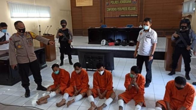 Beraksi di Bali, Komplotan Pencuri Spesialis Pecah Kaca Mobil Diringkus