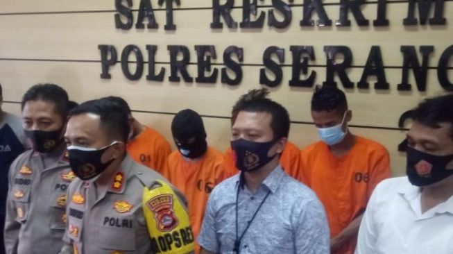 Cari Spot Foto, Dua Remaja Diperkosa 7 Pemuda Mabuk di Serang