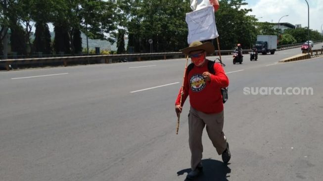 Banyak Buruh Dipecat, Zainudddin Long March Semarang-Jakarta Temui DPR RI