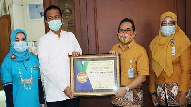 Pariaman Raih Penghargaan Universal Health Coverage