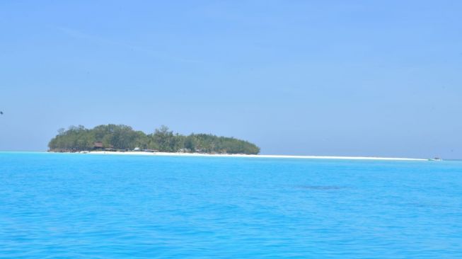 Pulau Lanjukang Kota Makassar / Foto : Humas Pemprov Sulsel