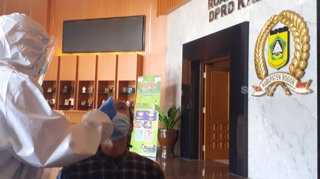 Duh, Hasil Tes Swab di Kabupaten Bogor Bisa Sampai 3 Minggu