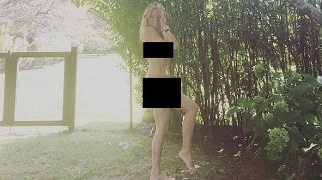 Gwyneth Paltrow mengunggah foto polos di Instagram. 
