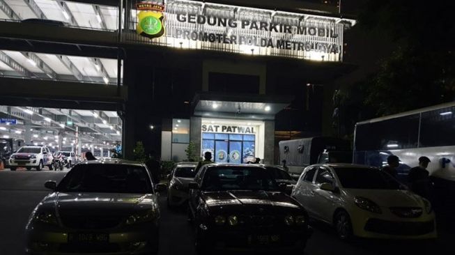Ramai di Medsos, Polda Metro Jaya Buru Pembalap Liar di Kawasan Senayan