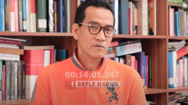 Jangan kaget lihat penghasilan Refly Harun dari Youtube, tembus segini