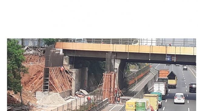 Jembatan layang di Balaraja Timur, Kabupaten Tangerang, Banten.(Dok : Ditjen Bina Marga). 