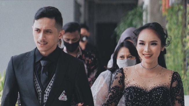 Istri Dihamili Eks Pacar, Reaksi Youtuber Bimo Picky Picks Kejutkan Netizen