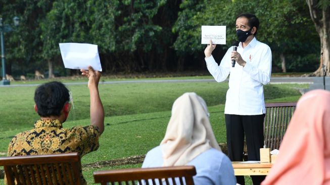 Kumpulan Berita BLT UNTUK UMKM: Jokowi Serahkan Bantuan ...