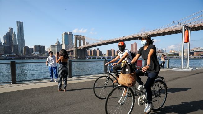 Suasana Kota New York saat pandemi COVID-19 di New York melonjak tinggi  (Anadolu Agency/Tayfun Coskun)