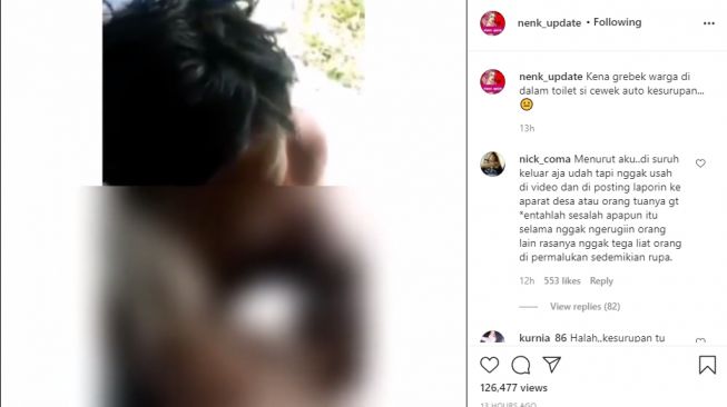 Video penggrebekan pasangan mesum di toilet dan ceweknya kesurupan. - (Instagram/@nenk_update)