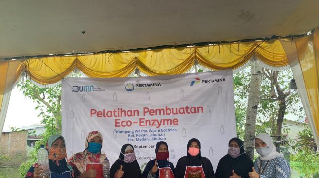 Peduli Lingkungan, Pertamina Latih Emak-Emak Bikin Ecoenzym