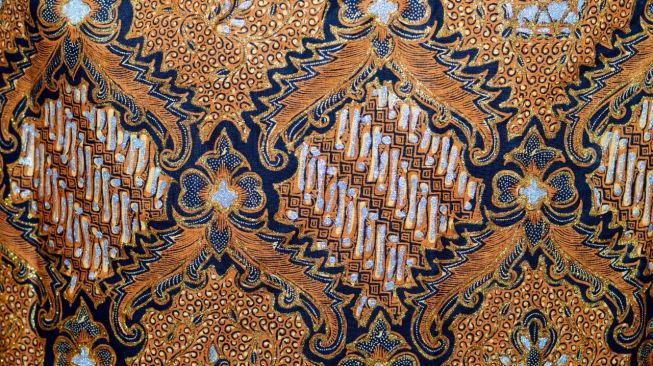 Seni Tekstil Batik Songket Dan Tenun Termasuk Jenis Seni Kerajinan