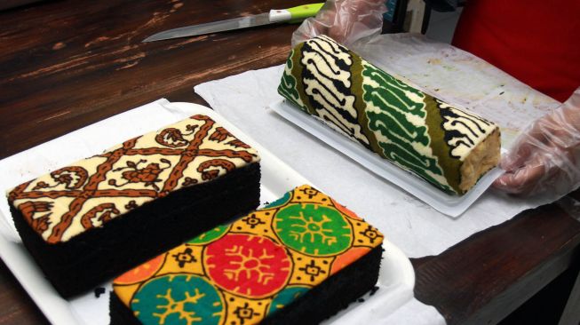 Kumpulan Berita KUE BOLU Kue Bolu Bermotif  Batik 