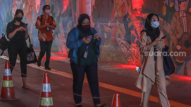 Angka Positif Covid-19 di Indonesia Tembus 300 Ribu Kasus