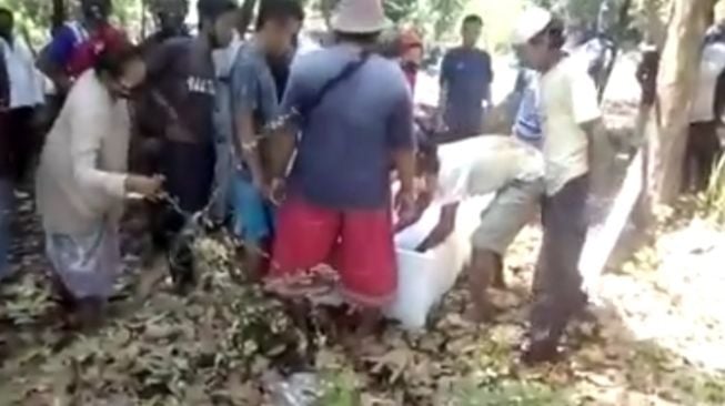 Dinkes Telusuri Video Viral Warga Buka Paksa Peti Mati Pasien Covid-19