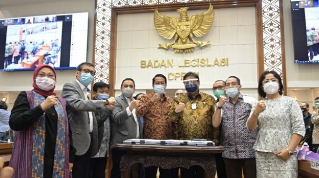 DPR dan Pemerintah Sepakat RUU Cipta Kerja Dibawa ke Rapat Paripurna