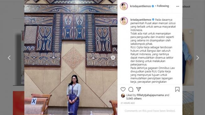 Komentar Krisdayanti soal UU Cipta Kerja di Instagram