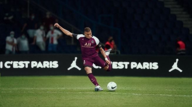 PSG Rilis Jersey Kolaborasi dengan Jordan, Harganya Gak Bikin Kantong Jebol