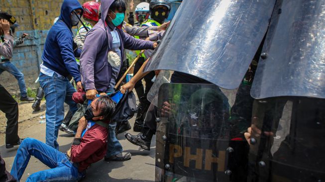 Amnesty International: Polisi Setop Gunakan Kekerasan Terhadap Demonstran!