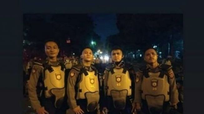 Polisi provokasi massa aksi lewat unggahannya. (Twitter/@fatyakresnawan)